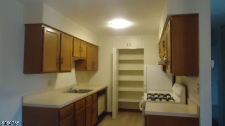 Property Photo:  50 John St 3B  NJ 07003