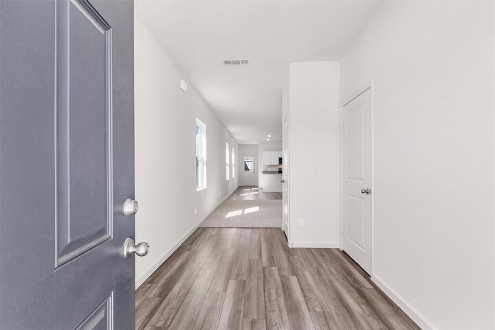 Property Photo:  524 Halifax Court  TX 77316 