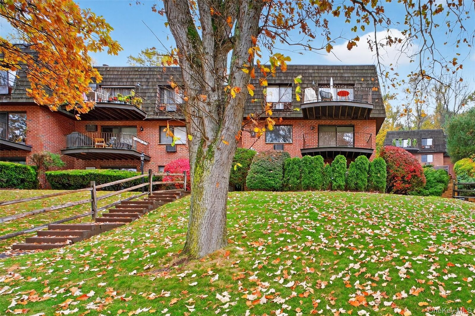 Property Photo: 2 Briarcliff Drive S 3 NY 10562