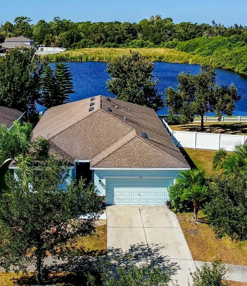 Property Photo: 1110 Lauren Manor Loop FL 33570
