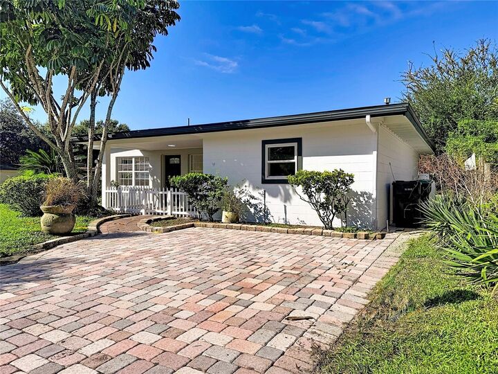 Property Photo:  7646 Daphne Avenue  FL 32812 