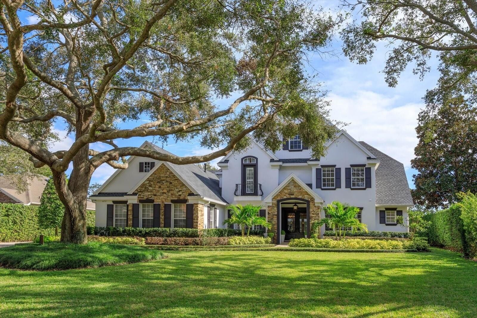 Property Photo: 6252 Blakeford Dr FL 34786