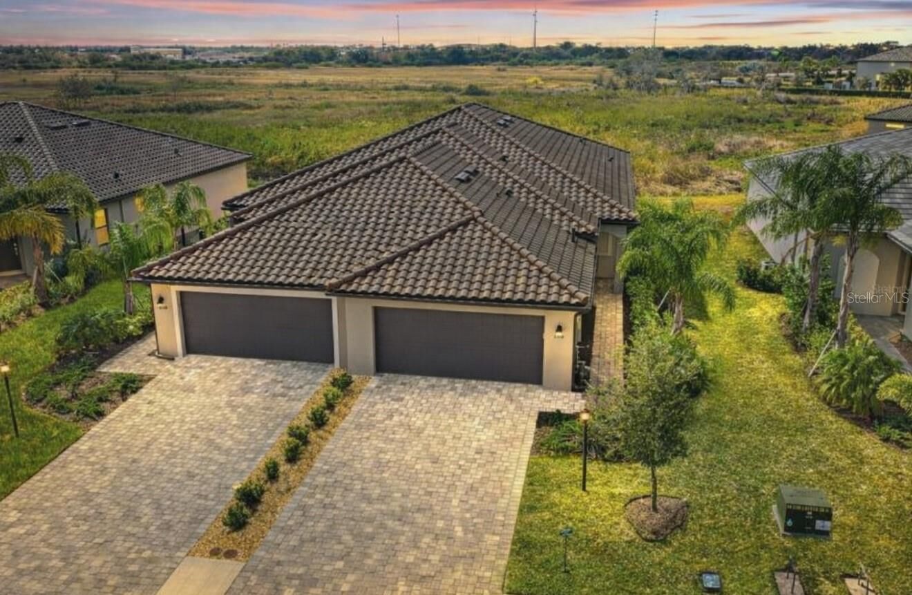 Property Photo: 5514 Tidal Breeze Cove FL 34211