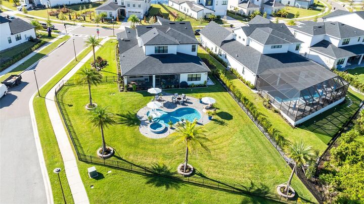 Property Photo: 9877 Laurel Berry Drive FL 32827