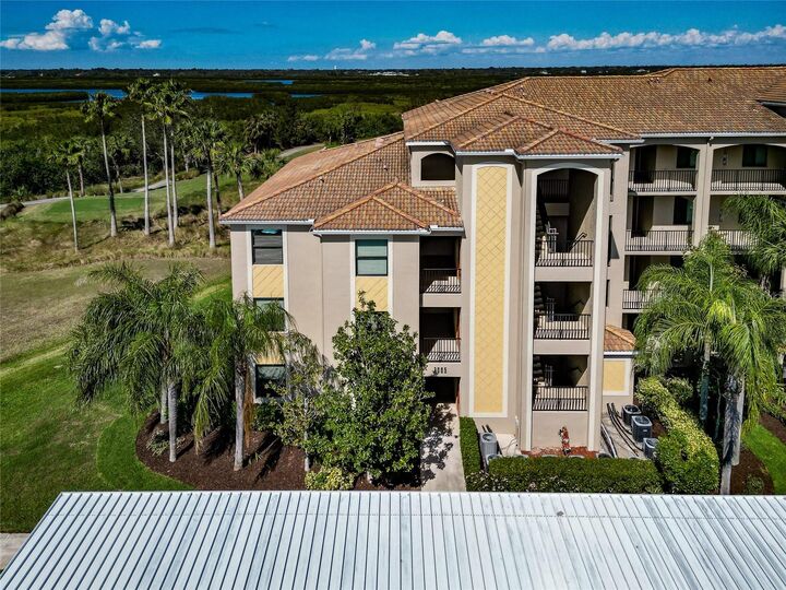 Property Photo: 7005 River Hammock Drive 301 FL 34212