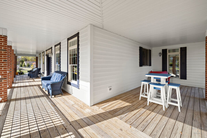 Property Photo:  1 Calais Court  IL 60013 