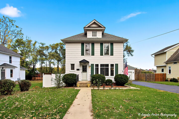 Property Photo: 3804 Waukegan Road IL 60050