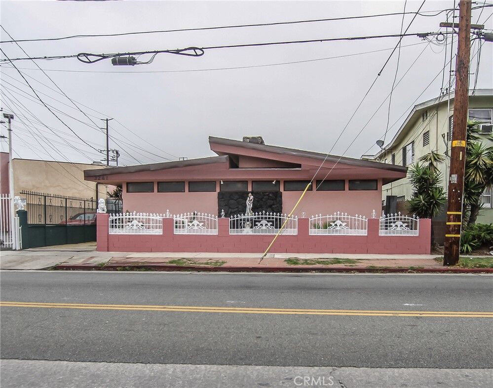 Property Photo:  3241 Santa Ana  CA 90255 