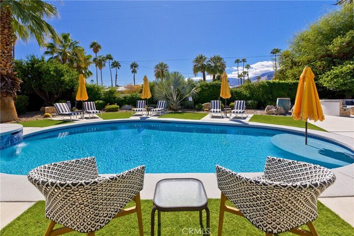 Property Photo:  1057 E Marshall Way  CA 92262 