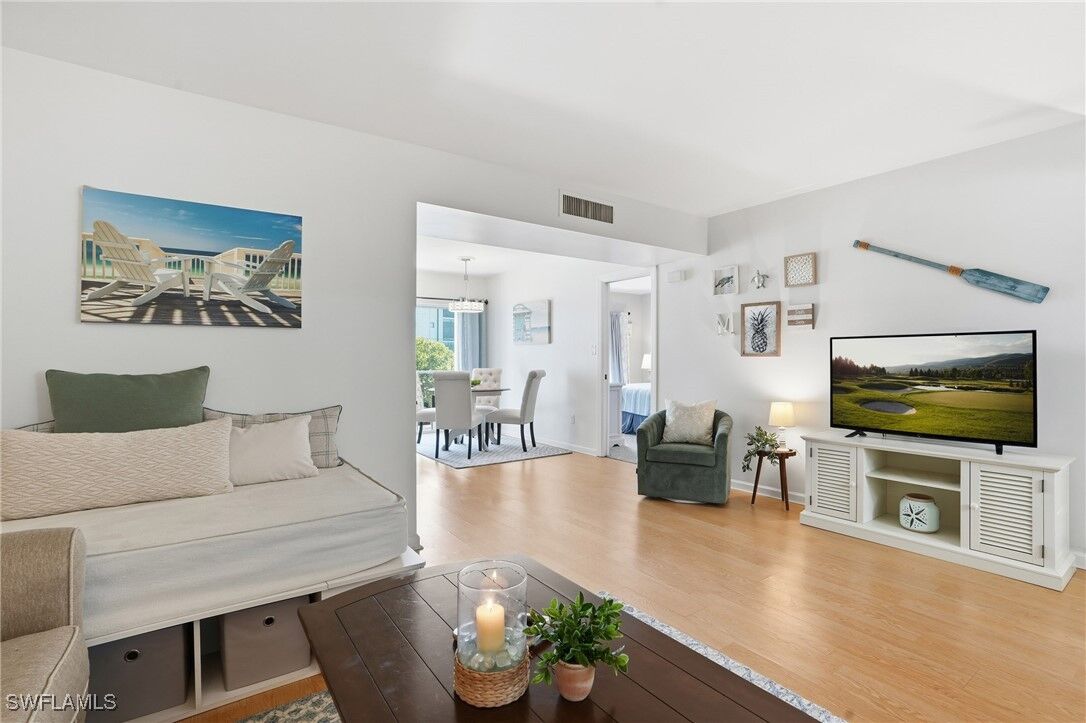 Property Photo:  788 Park Shore Drive H14  FL 34103 