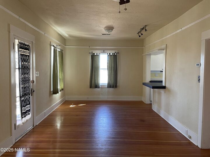 Property Photo: 411 S Taber Street AZ 86046