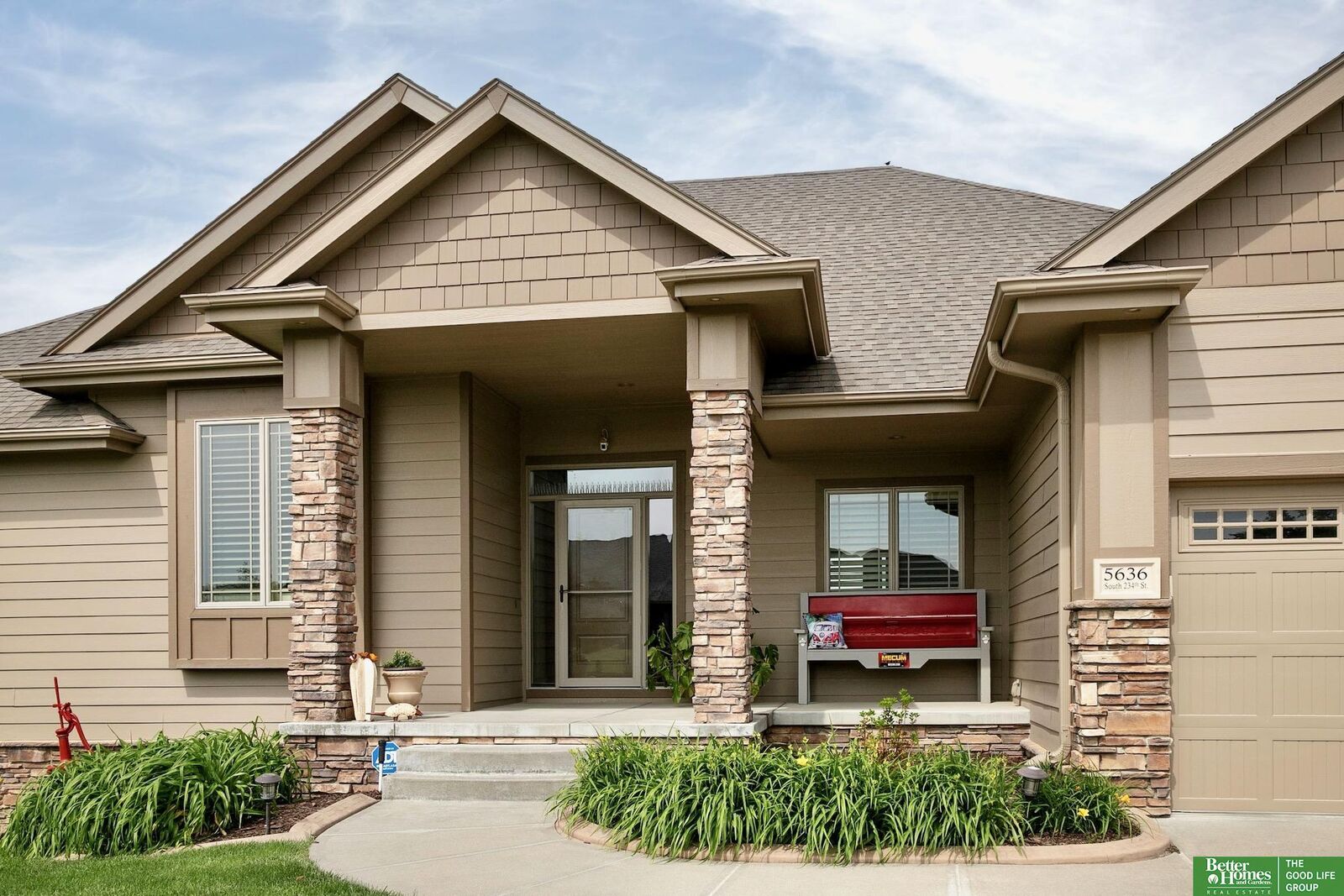 Property Photo: 5636 S 234th Street NE 68022