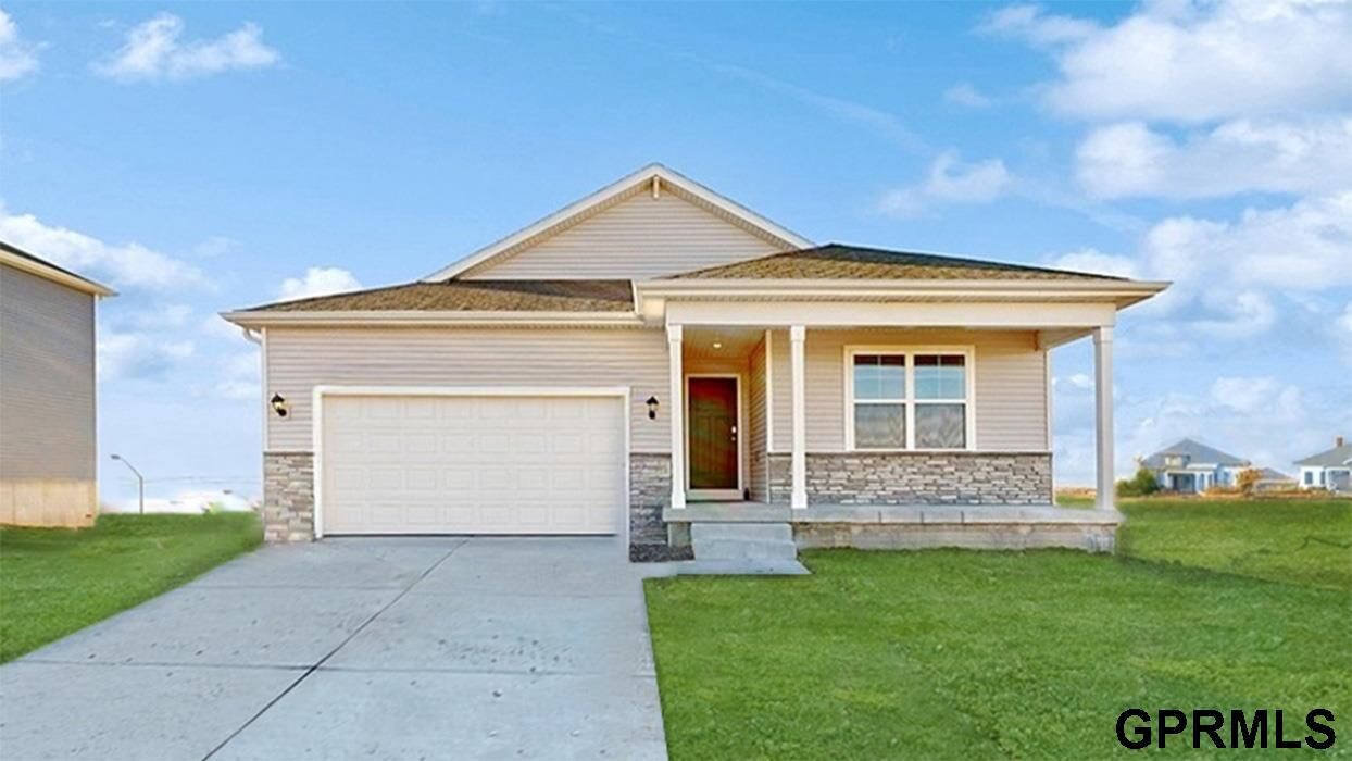 Property Photo:  5406 Fenwick Street  NE 68133 