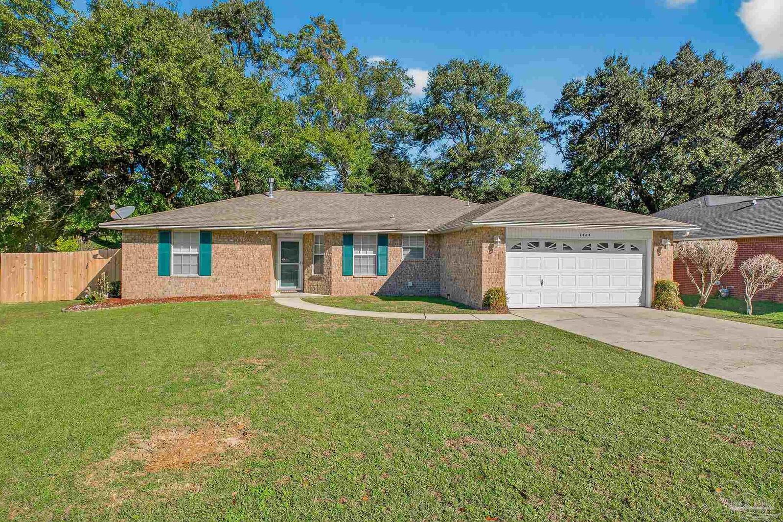 Property Photo:  1008 Tortuga Dr  FL 32534 