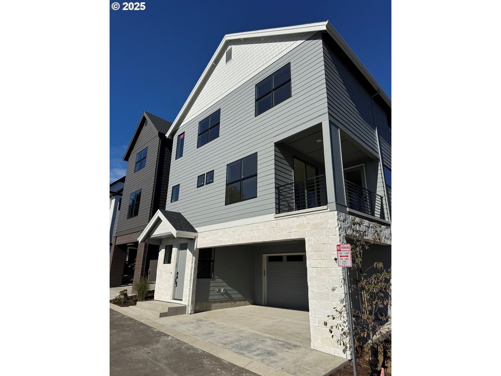 Property Photo:  6028 SW 18th Dr  OR 97239 