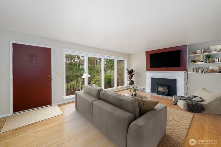 Property Photo:  9119  17th Avenue NE  WA 98115 