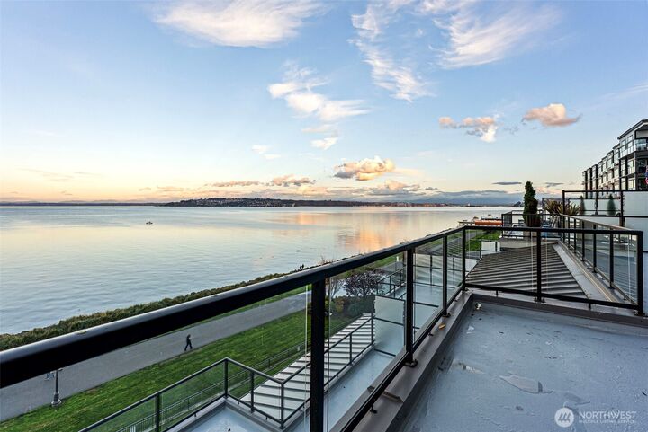 Property Photo:  4961  Main St 503  WA 98407