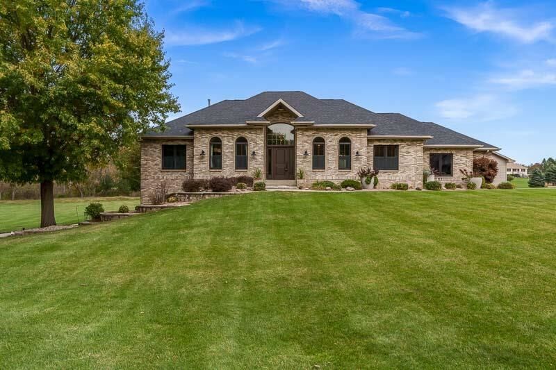 Property Photo:  7146 Barngate Drive  IL 61080 