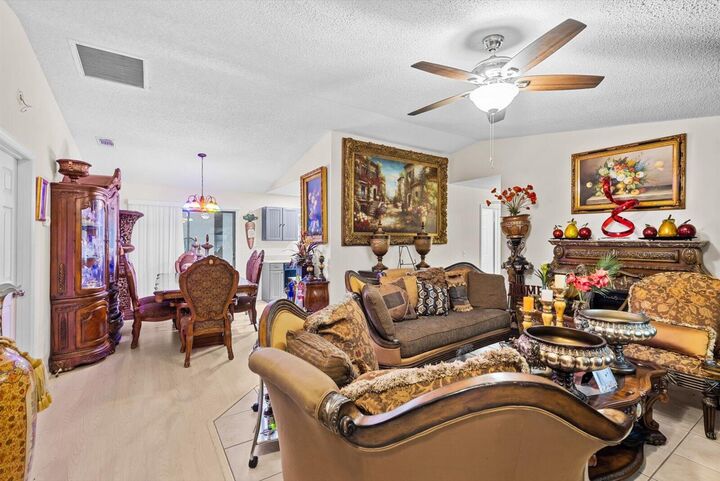 Property Photo: 1825 SW Cameo Boulevard FL 34953