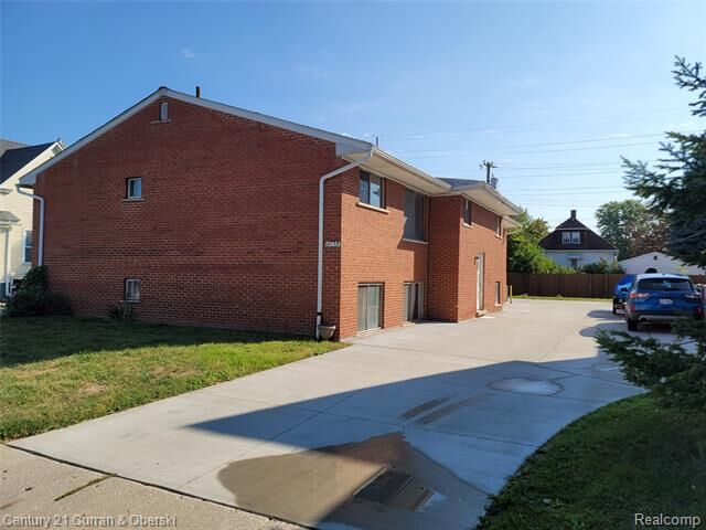 Property Photo: 2753 10th Street MI 48192