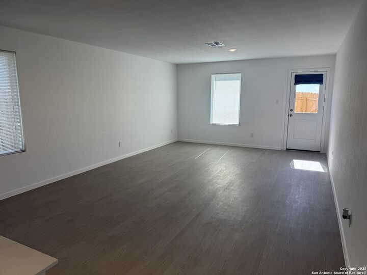 Property Photo: 11802 Bluebell Ridge TX 78109