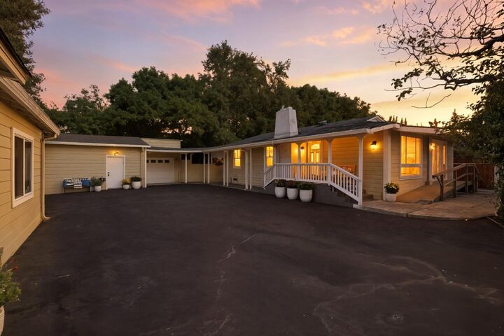 Property Photo:  333 Roble Avenue  CA 94061 