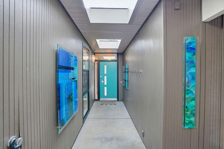 Property Photo:  2219 Allegheny Way  CA 94402