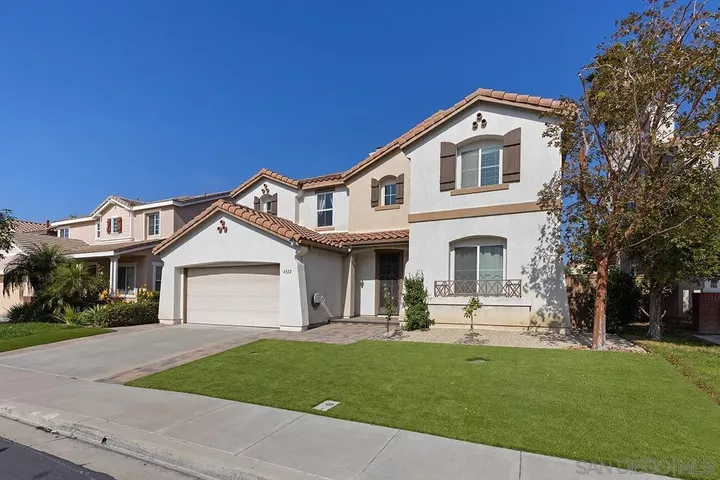 Property Photo: 4322 Vista Verde Way CA 92057