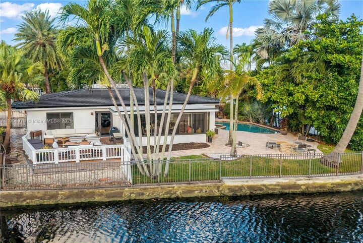 3008 NE 1st Terrace  Wilton Manors FL 33334 photo