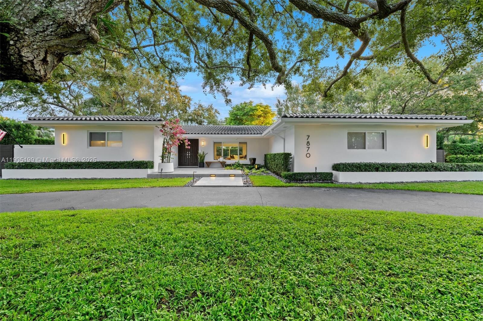 Property Photo: 7870 SW 141st Ter FL 33158