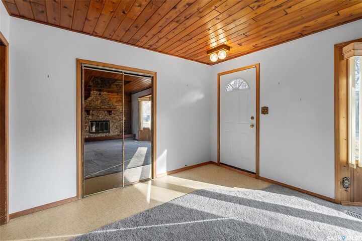 Property Photo:  1513 G Avenue N  SK S7L 2B1