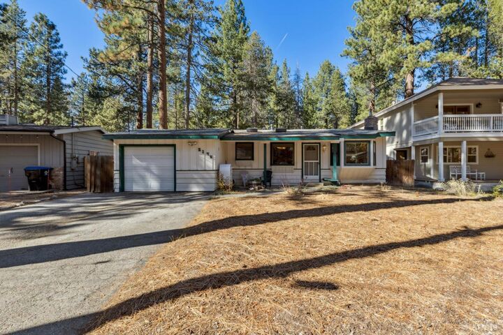 Property Photo: 2175 Royal Avenue CA 96150