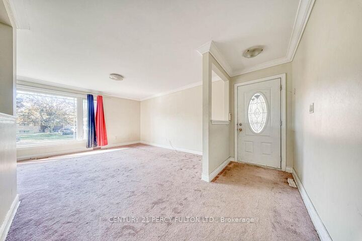 Property Photo:  63 Hiscock Boulevard  ON M1G 1S9