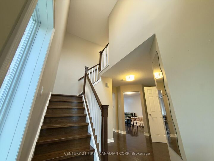 Photo de la propriété:  861 Oakcrossing Road  ON N6H 0A4