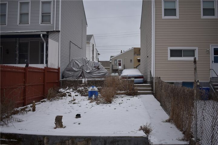 Property Photo: 426 Cedarville St PA 15224