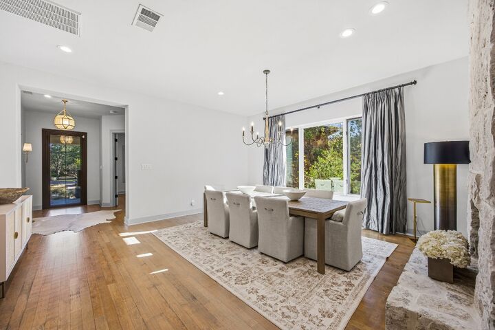 Property Photo: 4501 Spanish Oaks Club Boulevard 9 TX 78738