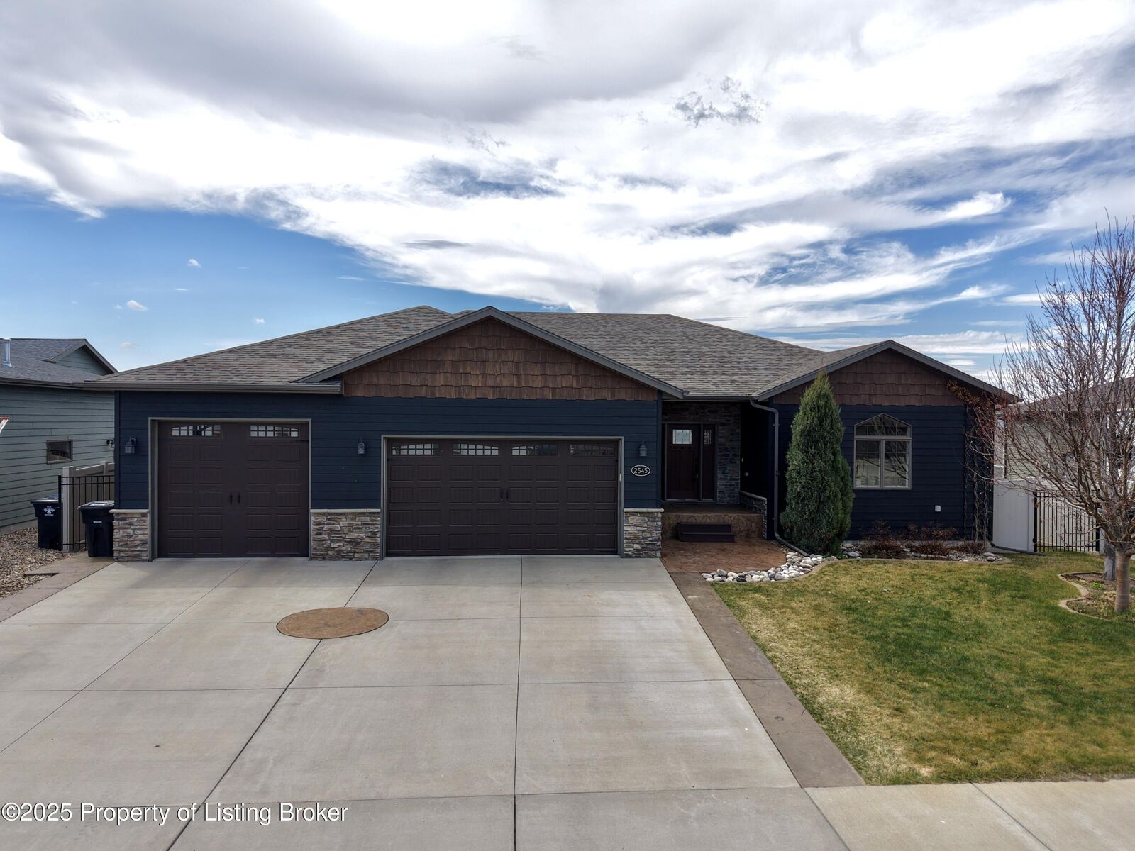 Property Photo:  2545 States Boulevard  ND 58601 