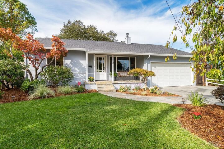 103 Corrillo Drive  San Rafael CA 94903 photo