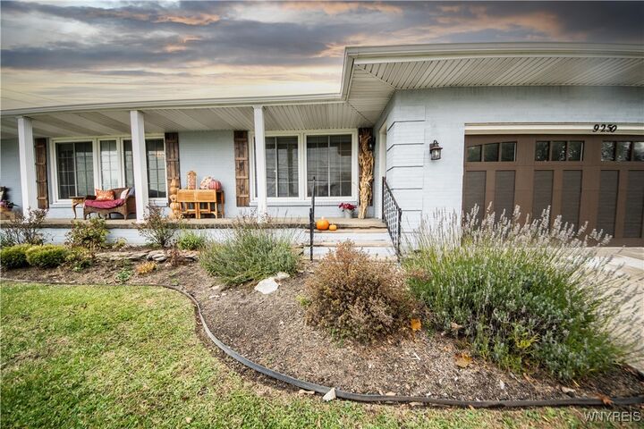 Property Photo:  9250 Greiner Road  NY 14031 