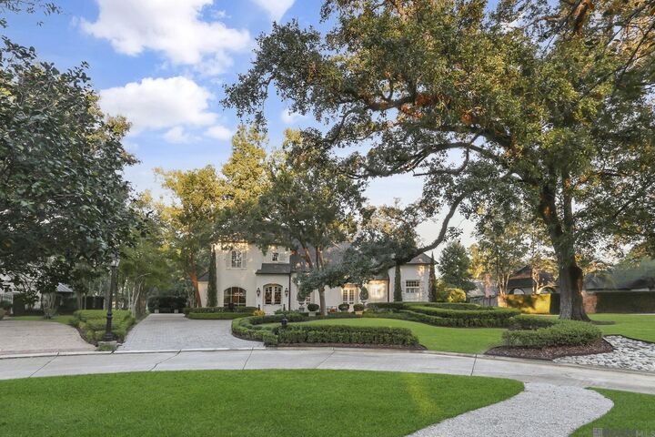 Property Photo:  19229 Troon Ct  LA 70810 
