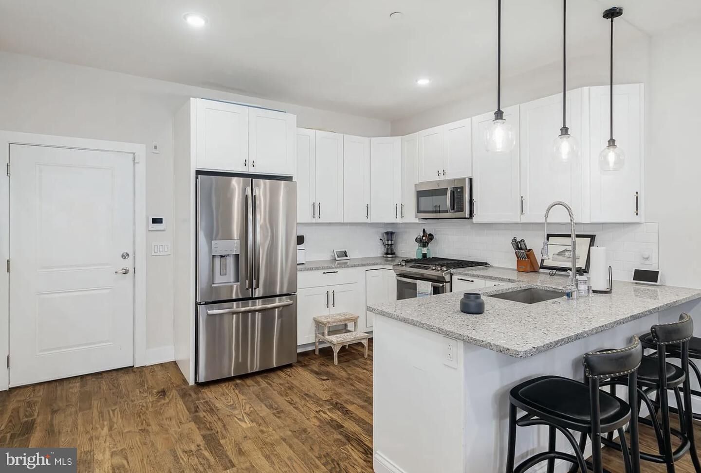 Property Photo: 207 E Allen Street 2 PA 19125