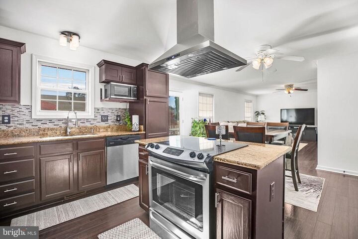 Property Photo:  6 Kip Court  VA 22554 