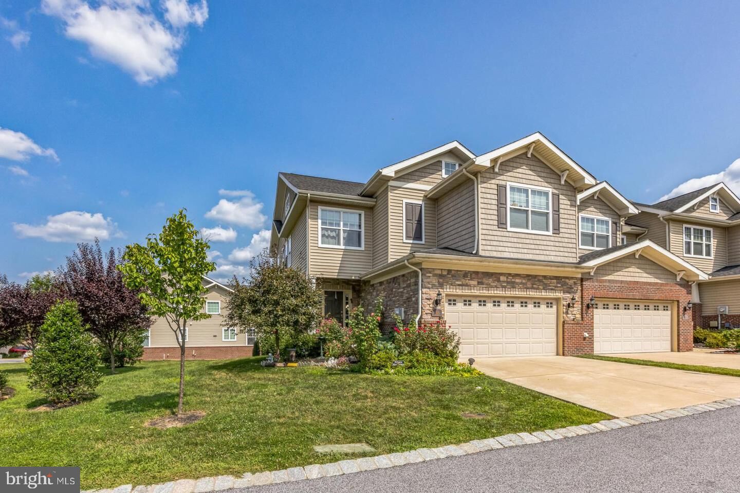 Property Photo:  105 Elton Farm Circle  PA 19342 