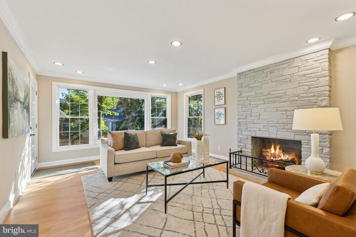 Property Photo: 1901 Belle Haven Road VA 22307