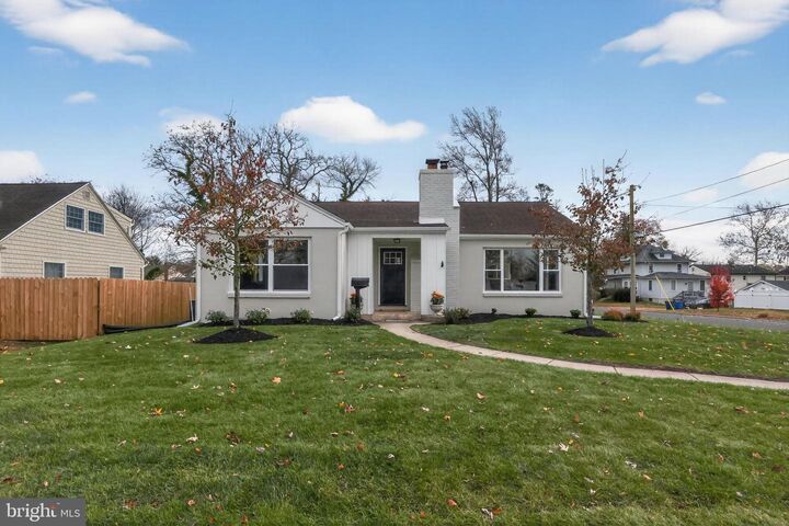 135 Mount Vernon Avenue  Laurel Springs NJ 08021 photo