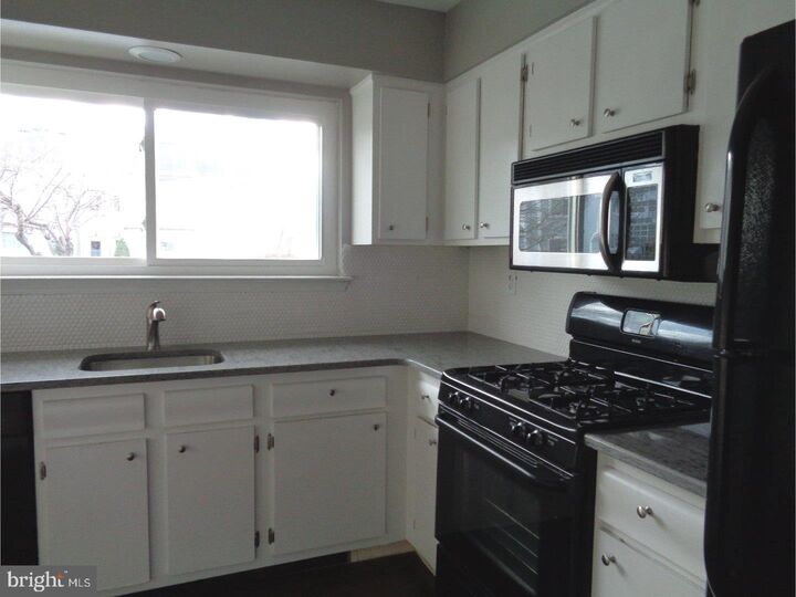 Property Photo: 101 Greenridge Circle PA 18940