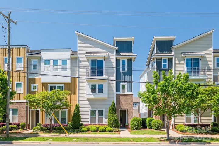 Property Photo:  2551 Statesville Avenue  NC 28206