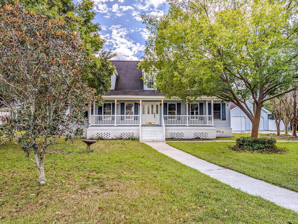 Property Photo: 1406 Cooper River Boulevard SC 29461