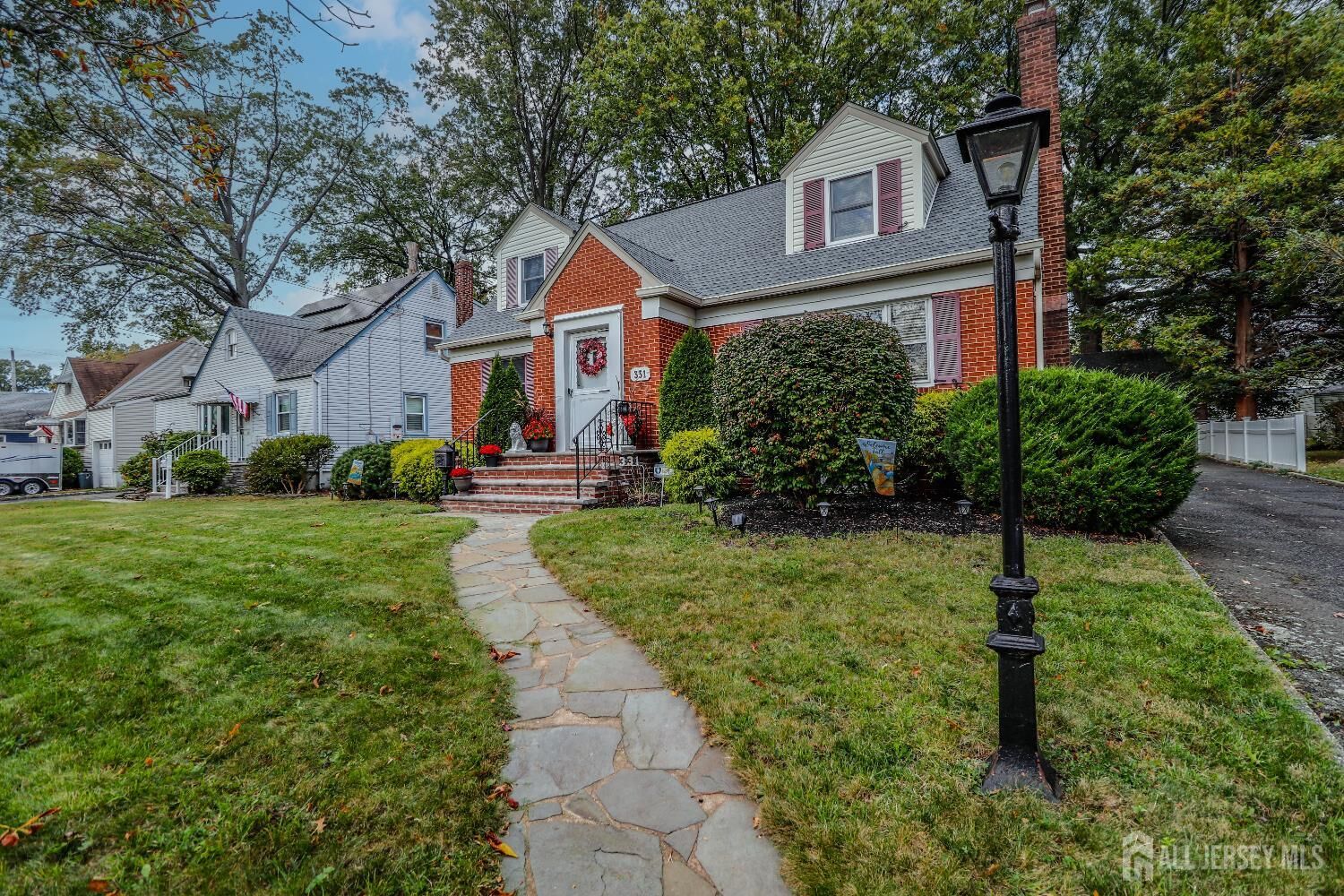Property Photo:  331 W Inman Avenue W  NJ 07065 