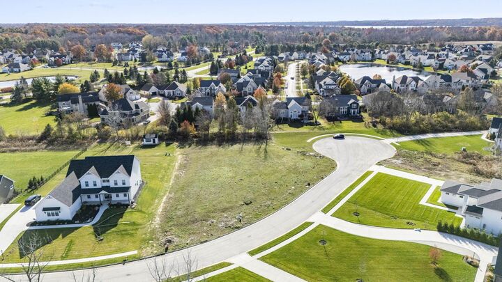 Property Photo: 5808 Sycamore Trail Drive OH 43021